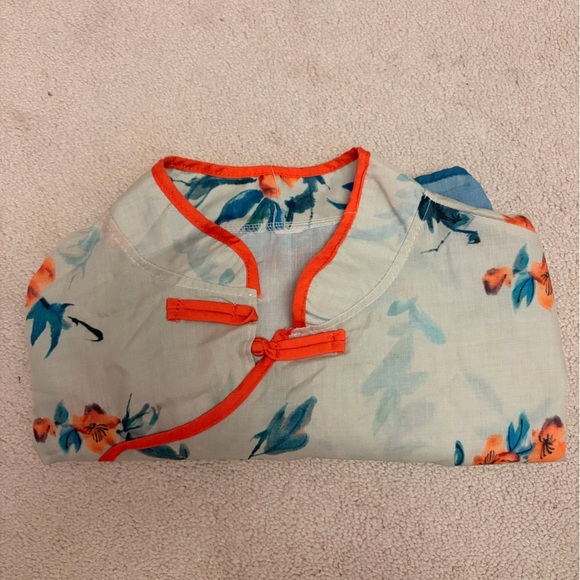 Floral Mandarin Collar Blouse - Picture 3 of 3